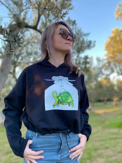 Kapüşonlu Kısa Sweatshirt